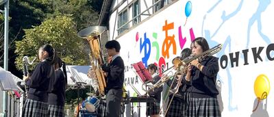 【吹奏楽部】第3回ゆうあいフェスタで演奏しました2