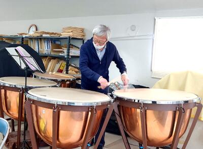 【吹奏楽部】OBが来校されました2