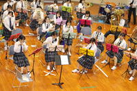 【吹奏楽部】雨を恨んで，校内で発表会6