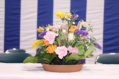 華道部　卒業式の装花を担当しました4