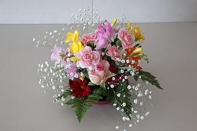 華道部　卒業式の装花を担当しました 3