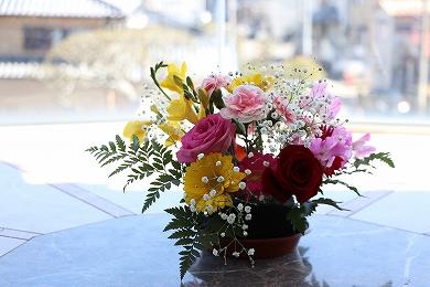 華道部　卒業式の装花を担当しました 4